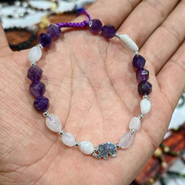 Elefante morado/blanco