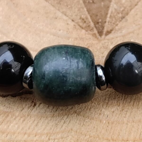 Brazalete de jade negro -gris
